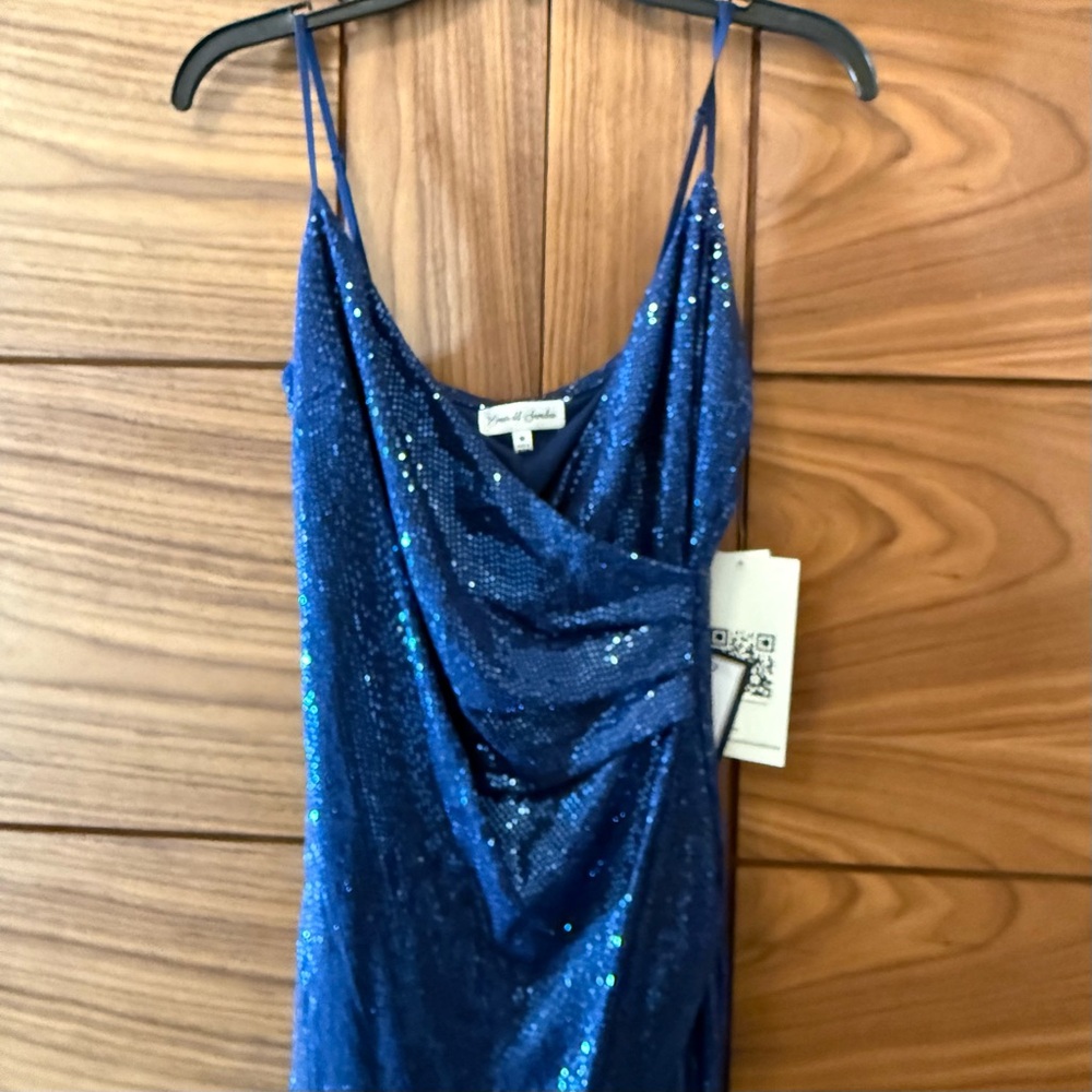 NWT Emerald Sundae Navy Sequin V-Neck Sheath Juniors Prom Dress High Slit - Sz M - Picture 4 of 9
